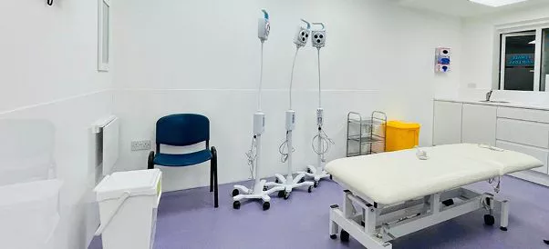hair transplant room clinic guildford 02